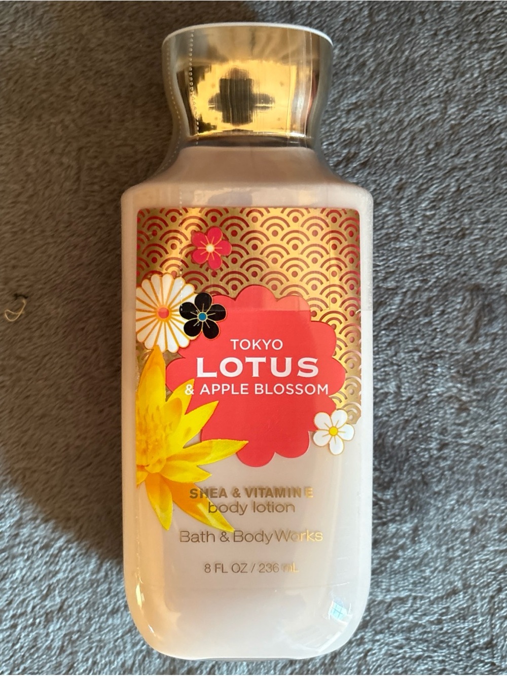 Bath & Body Works Tokyo Lotus Apple Blossom Body Lotion New